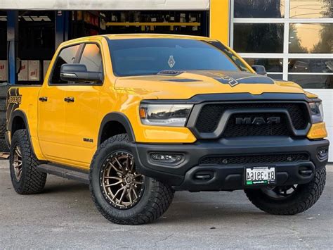 Dodge Ram Yellow Fuel Off Road Rebel 6 D681 Wheel Wheel Front