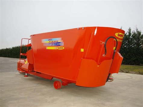 Tiger Vertical Stationary Three Augers Mixing Wagon With Electric Motor