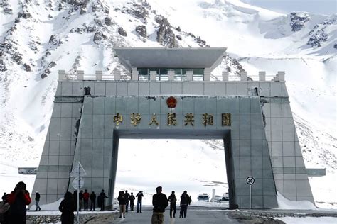 Khunjerab Pass The Highest Border Of The World