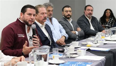 Colaboración entre IP y gobierno es clave para resolver movilidad