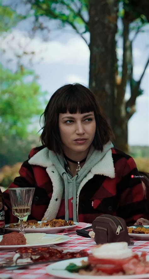 Tokyo Money Heist Tokyo Money Heist Wallpaper Hd Netflix Characters