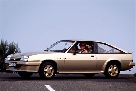 Opel Manta CC 1 8 S Berlinetta Car Technical Specifications