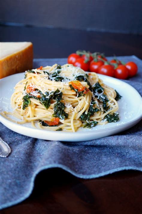 Super Simple Tomato Kale Spaghetti The Baking Fairy Recipe Vegan Meal Plans Vegetarian