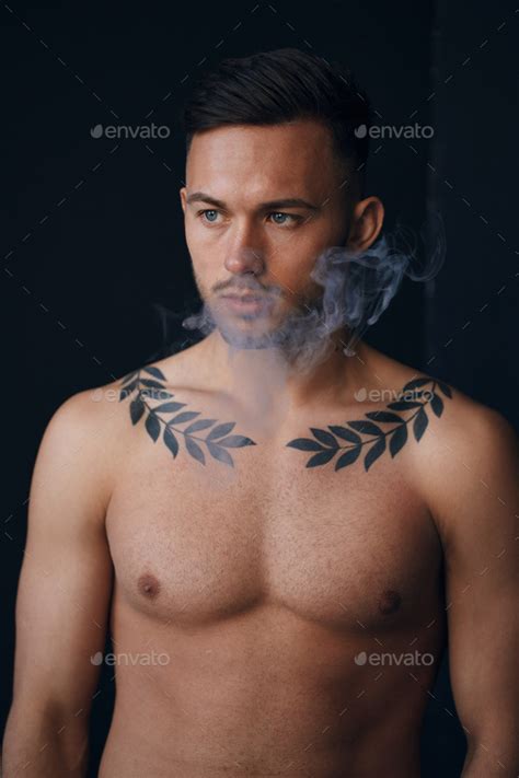 Modelling Snapshots Pensive Serious Tanned Attractive Handsome Naked