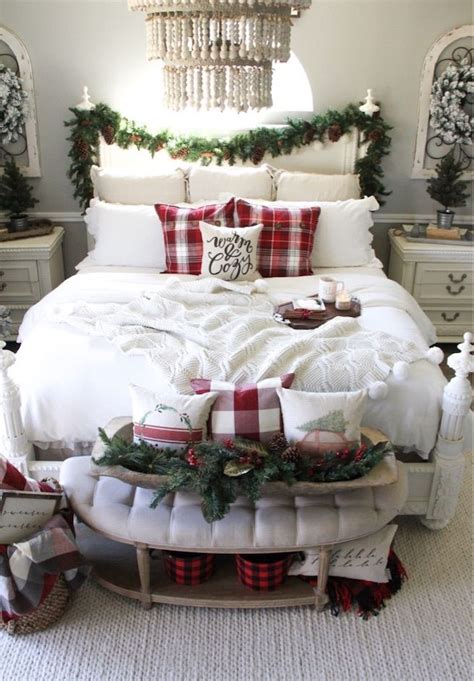 25 Christmas Bedroom Decor Ideas For A Cozy Holiday Bedroom