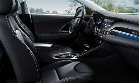 Kia Niro Prezzo Caratteristiche Dimensioni Consumi E Foto