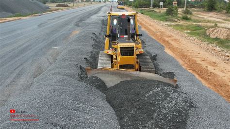 Wonderful Capacity Komatsu Dozer Push Gravel Special Building Road