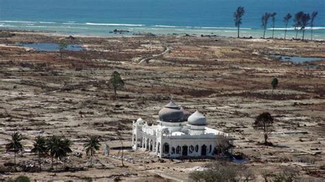 Memperingati Tahun Bencana Tsunami Aceh Global