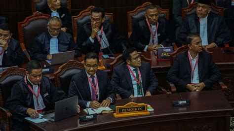 Ekspresi Anies Cak Imin Saat Mk Tolak Seluruh Gugatan Sengketa Pilpres