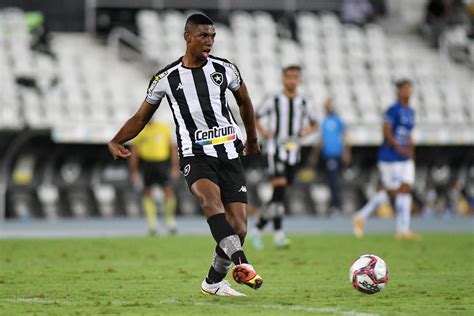 Kanu Do Botafogo Revelou Momentos Difíceis No Clube Chegava E Saía