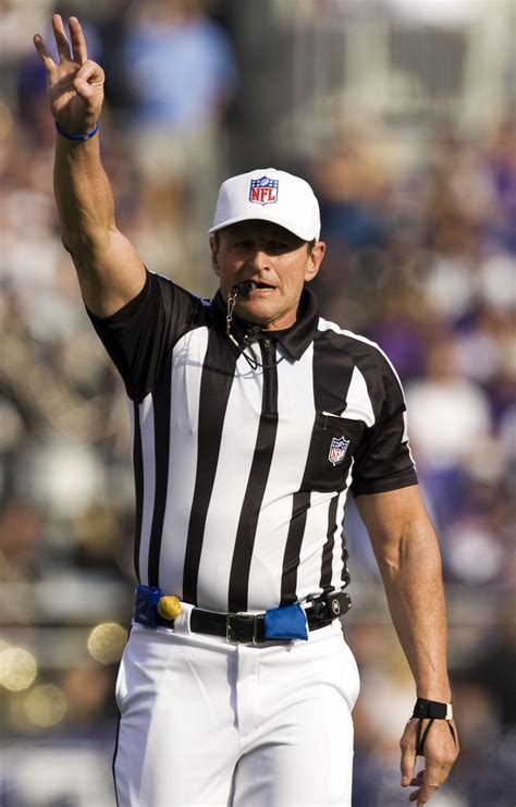 8 Ed Hochuli