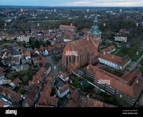 Altes Rathaus In Der Altstadt Hi Res Stock Photography And Images Alamy