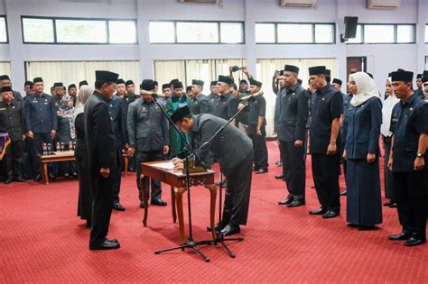 Kaban Kesbangpol Ciamis Hadiri Pelantikan Dan Pengambilan Sumpah