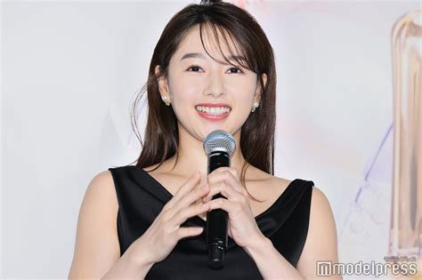 画像131 桜井日奈子、美バストのぞくオフショットに「セクシー」「魅力的」の声 モデルプレス