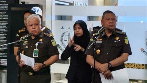 Kejagung Tetapkan 7 Tersangka Kasus Korupsi Tata Kelola Minyak Mentah