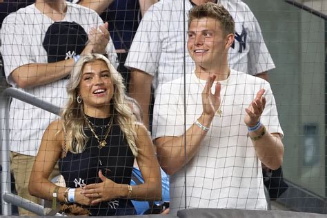 Zach Wilson S Girlfriend Is Going Viral Ahead Of His First Start Since