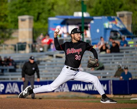 Ponies Kick The Dust Off Billings Mustangs