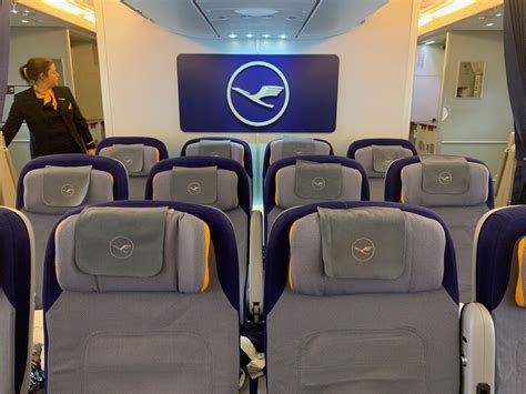 Review: Lufthansa A380 Economy Class Los Angeles To Frankfurt - Live ...