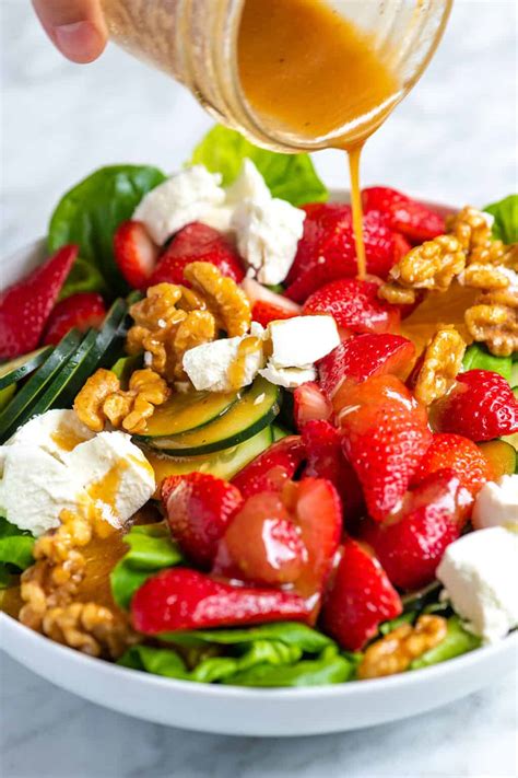 Balsamic Strawberry Salad