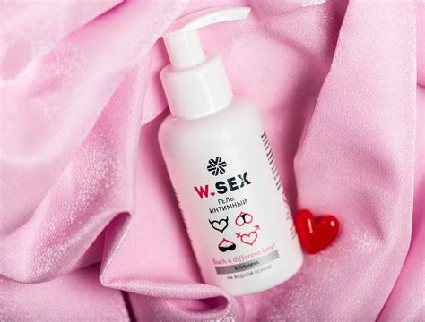 Гель интимный на водной основе клубника Sex Wellness купить по