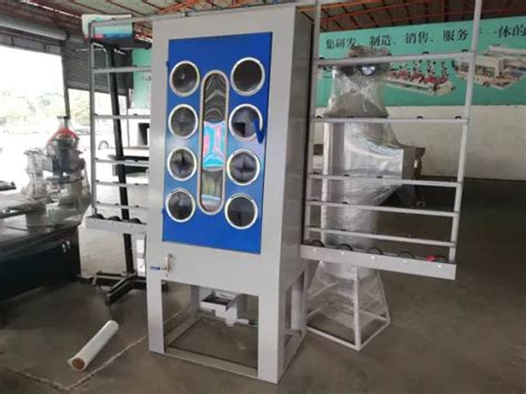 Small Size Cheap Price Manual Glass Sandblasting Machine With Manual Gun For Sale China Glass