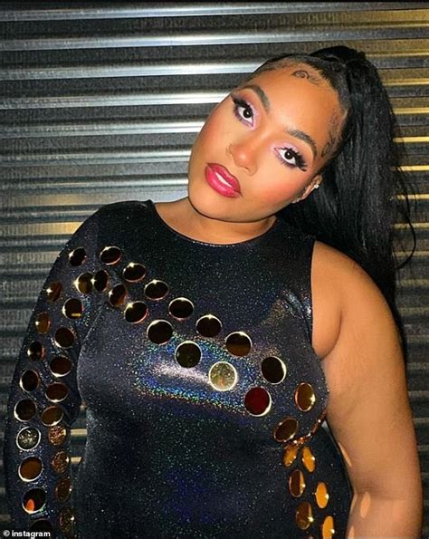 Lizzo S Dance Captain Shirlene Quigley Takes To Instagram Thanking God Following Lawsuit