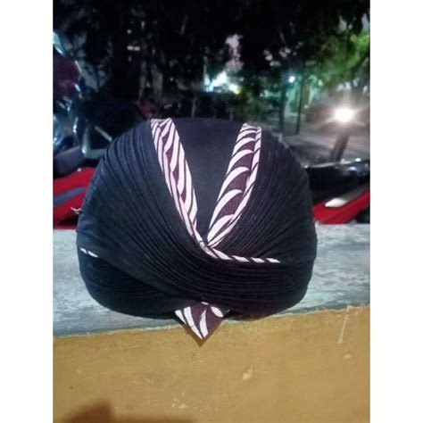 Jual Blangkon Jogja Lipat Jebeh Motif Samurai Putih Shopee Indonesia