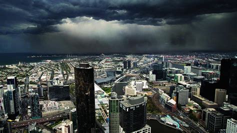 Melbourne Weather Dust Storm In Melbournes West After Hot Night