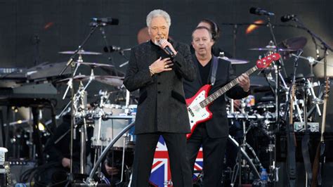 Queen Elizabeth II Diamond Jubilee Concert – The Hollywood Reporter