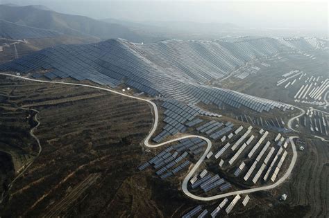 China Renewable Energy Researcher Sees Wind And Solar Easily Beating