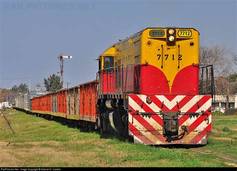 Railpictures Net Photo Belgrano Cargas Emd G Cu At San Lorenzo