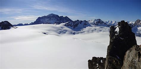 Blick Zum Richtigen Gipfel Der Chammlihoren Und Auf Den Hikr Org