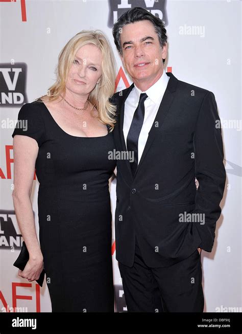 Peter gallagher and wife paula gallagher hi-res stock photography and ...