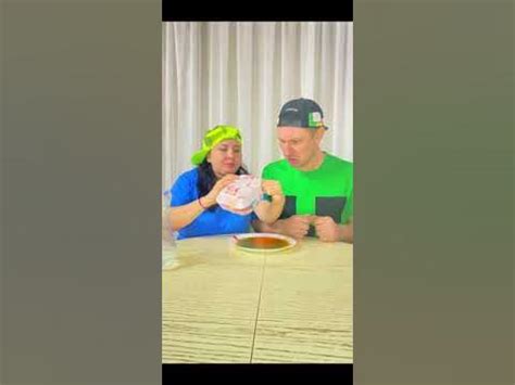 КИСИ МИСИ В КОРОБКЕ! #shorts - YouTube