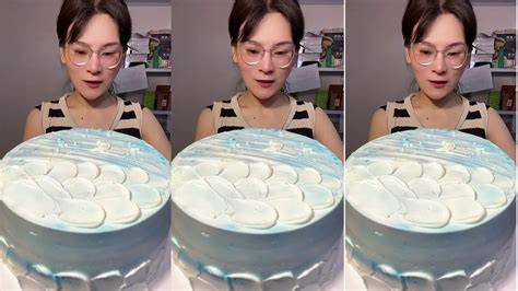 Asmr🍰eating Blue Cream Cake🍰 Soft And Waxy Sound 크림 케ց 먹방 Mukbang Satisfaction Youtube