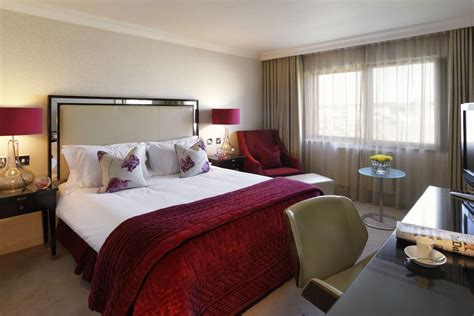 The Bristol Hotel, Bristol: Info, Photos, Reviews | Book at Hotels.com