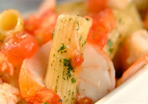 Macarrones Con Langostinos Y Tomate Natural