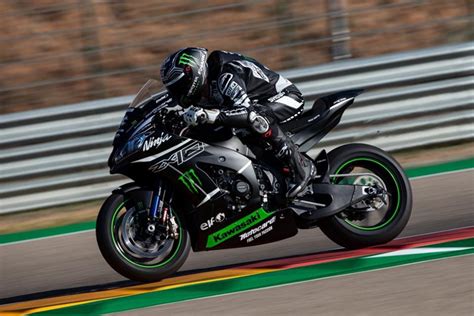 เผยโฉมตวแขง 2020 Kawasaki ZX 10RR Winter test Edition Motorival