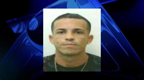 Arrestan Uno De Los 10 Más Buscados En El área De Aguadilla Telemundo