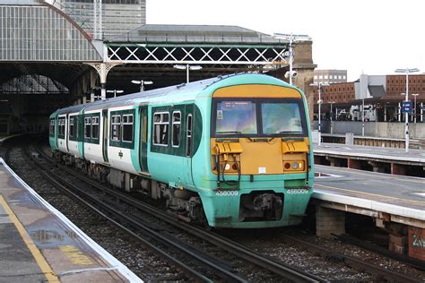 Southern Class 456 Unit At London Bridge Departing Bowroaduk Flickr