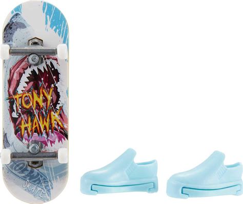 Hot Wheels Skate Tony Hawk Fingerboard And Skate Shoes Toy For Kids