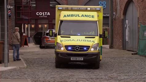 IMCDb Org 2008 Mercedes Benz Sprinter Ambulance 515 CDI W906 In