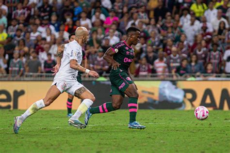 Fluminense E Corinthians Possuem Retrospecto Hist Rico Igualado