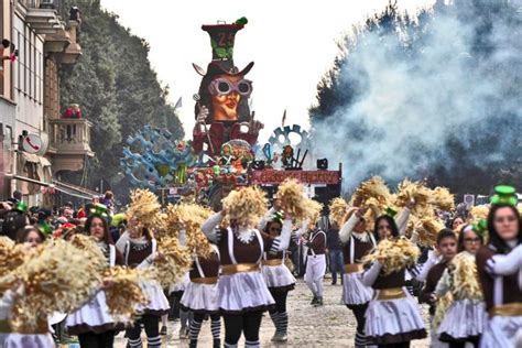 Carnevale Di Verona Sfilata Domenica 28 Aprile Info E Divieti Daily