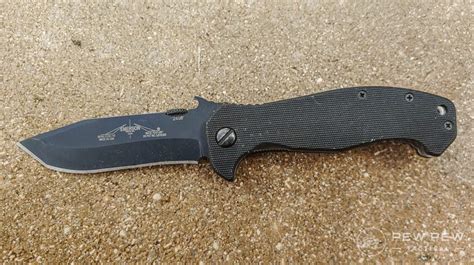 7 Best Self Defense Knives Under $300 - Pew Pew Tactical