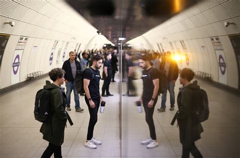 passengers were stunned by liverpool street elizabeth line decor 3