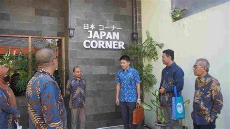 Konsulat Jenderal Jepang Di Surabaya Kunjungi Japan Corner Milik Unusa