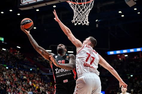 Tarik Black Il Nuovo Centro Della Unahotels Reggio Emilia Lba