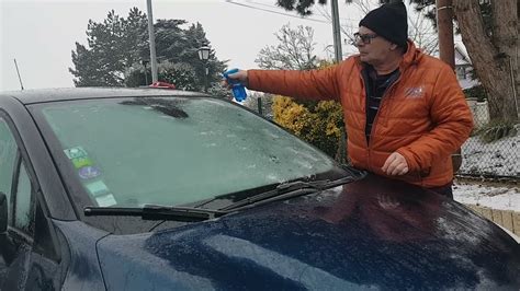 Antigel pour pare brise pour dégivrer votre voiture rapide dégivrer