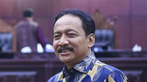 Suhartoyo Ketua Mahkamah Konstitusi Tokohindonesia